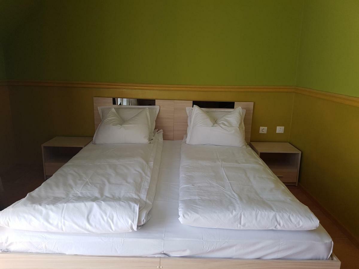 Guesthouse Zanier Nesebar Esterno foto